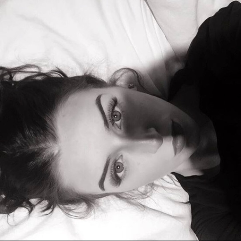 Meet your Posher, Ariana